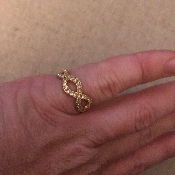 Ring - Picture 3 of 3